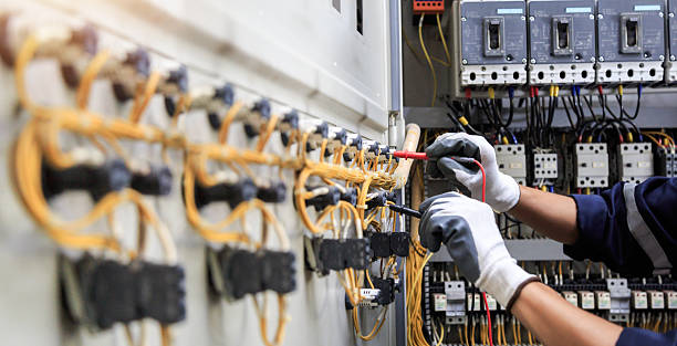 Professional Electrician technician working in Hahnville, LA